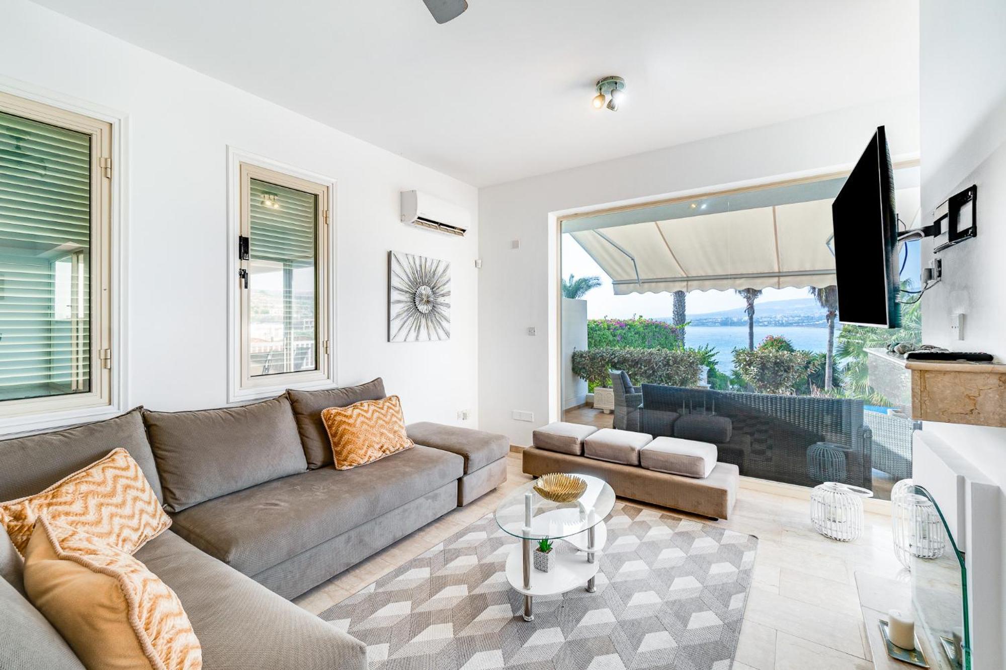 Beach Front Villa Mer Blu By Ezoria Villas 珊瑚湾 外观 照片