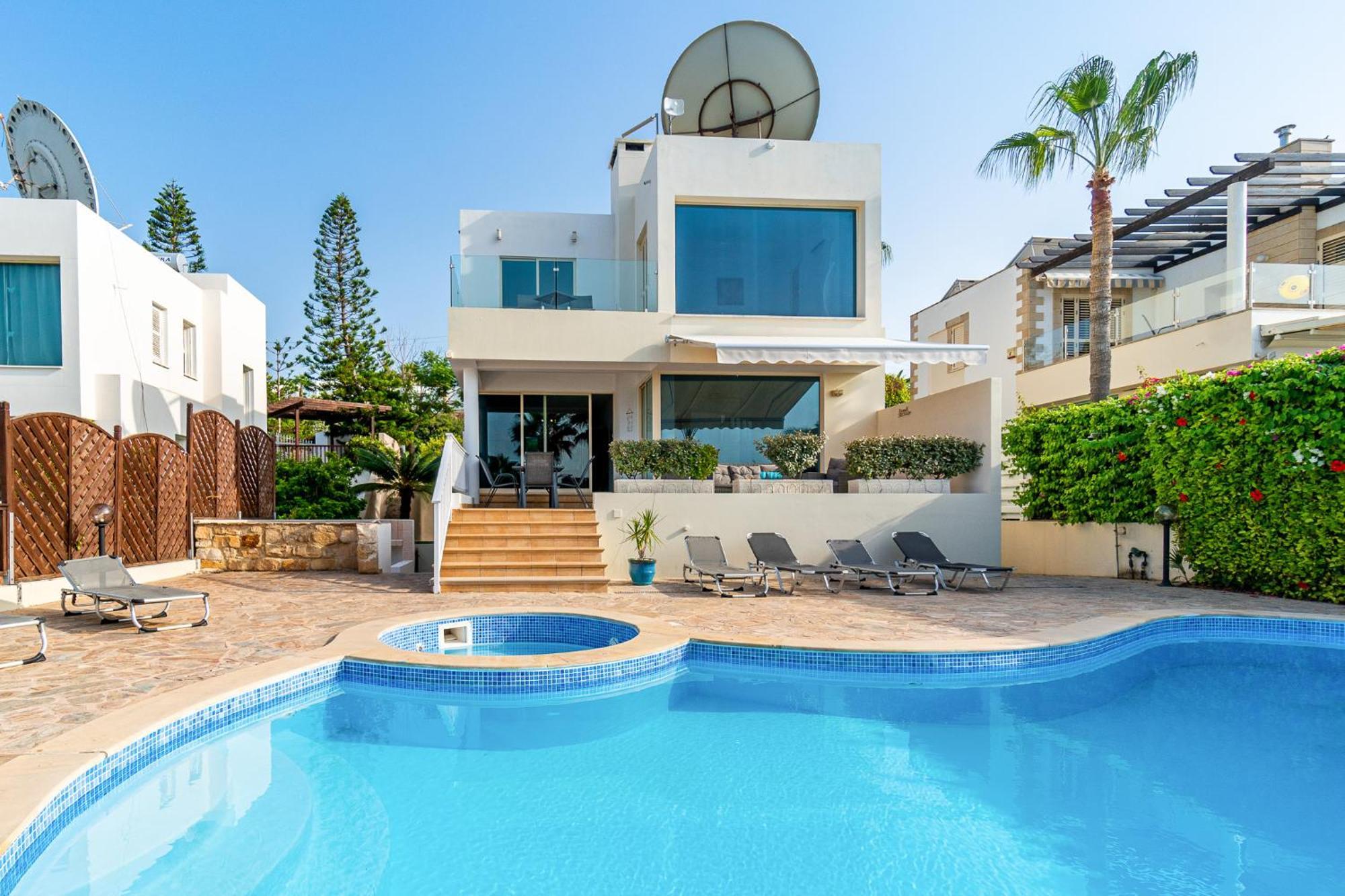 Beach Front Villa Mer Blu By Ezoria Villas 珊瑚湾 外观 照片